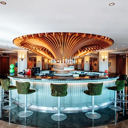 Hotel Alarcha & 5*