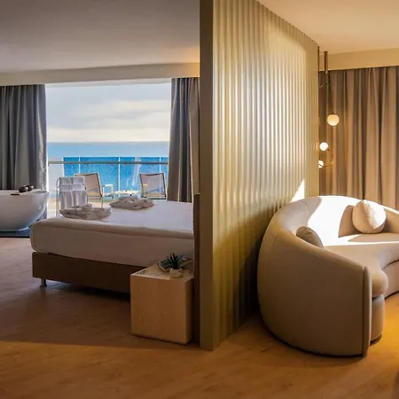Otel Alarcha & 5*